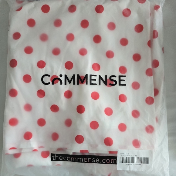 Commense Dress - Picture 4 of 4